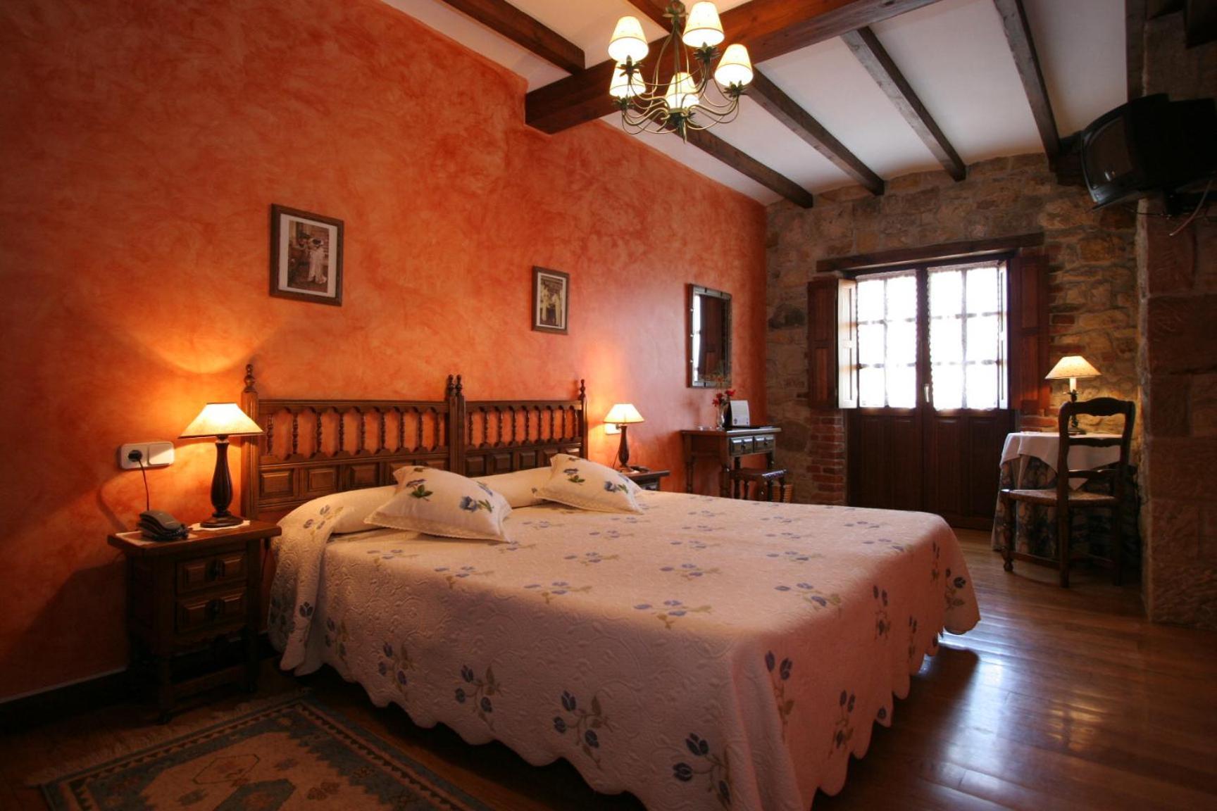 גליצנו Habitaciones Y Estudios- Hotel "Posada De Cantabria El Solar" - Cenas Y Gintonic- Bar -Terraza Panoramica מראה חיצוני תמונה