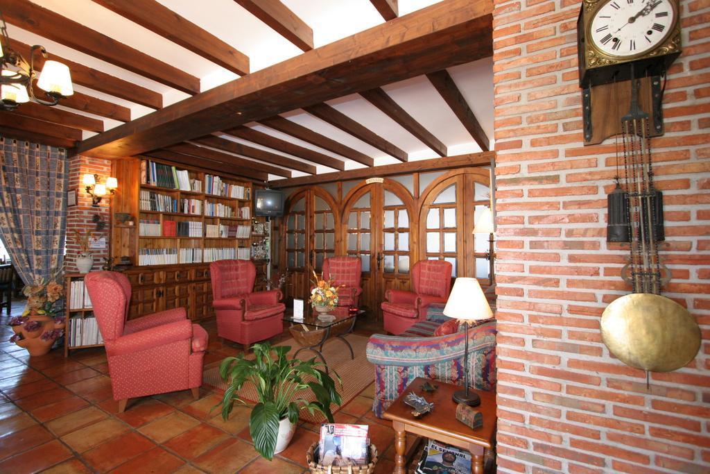 גליצנו Habitaciones Y Estudios- Hotel "Posada De Cantabria El Solar" - Cenas Y Gintonic- Bar -Terraza Panoramica מראה חיצוני תמונה