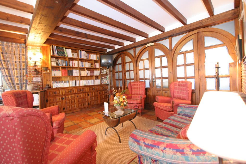 גליצנו Habitaciones Y Estudios- Hotel "Posada De Cantabria El Solar" - Cenas Y Gintonic- Bar -Terraza Panoramica מראה חיצוני תמונה