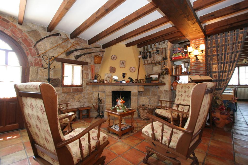 גליצנו Habitaciones Y Estudios- Hotel "Posada De Cantabria El Solar" - Cenas Y Gintonic- Bar -Terraza Panoramica מראה חיצוני תמונה