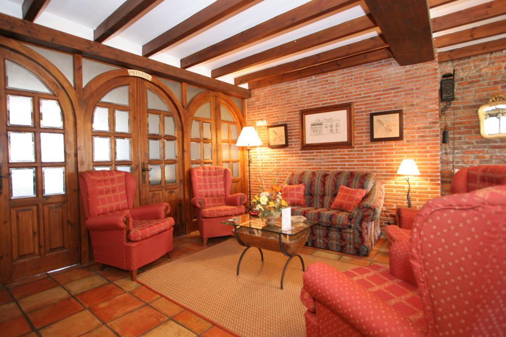 גליצנו Habitaciones Y Estudios- Hotel "Posada De Cantabria El Solar" - Cenas Y Gintonic- Bar -Terraza Panoramica מראה חיצוני תמונה