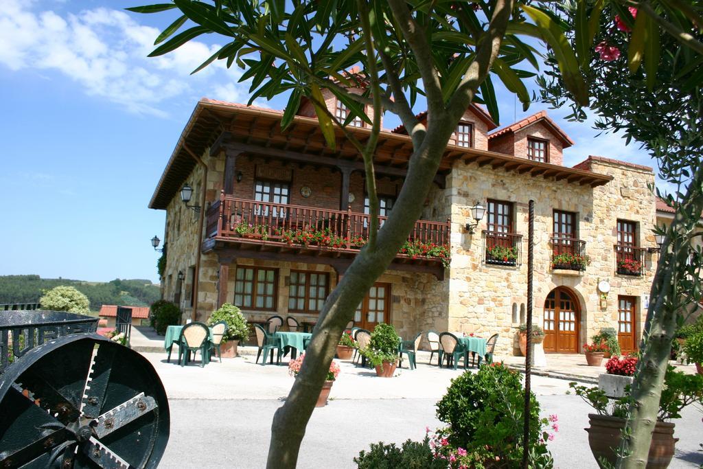 גליצנו Habitaciones Y Estudios- Hotel "Posada De Cantabria El Solar" - Cenas Y Gintonic- Bar -Terraza Panoramica מראה חיצוני תמונה